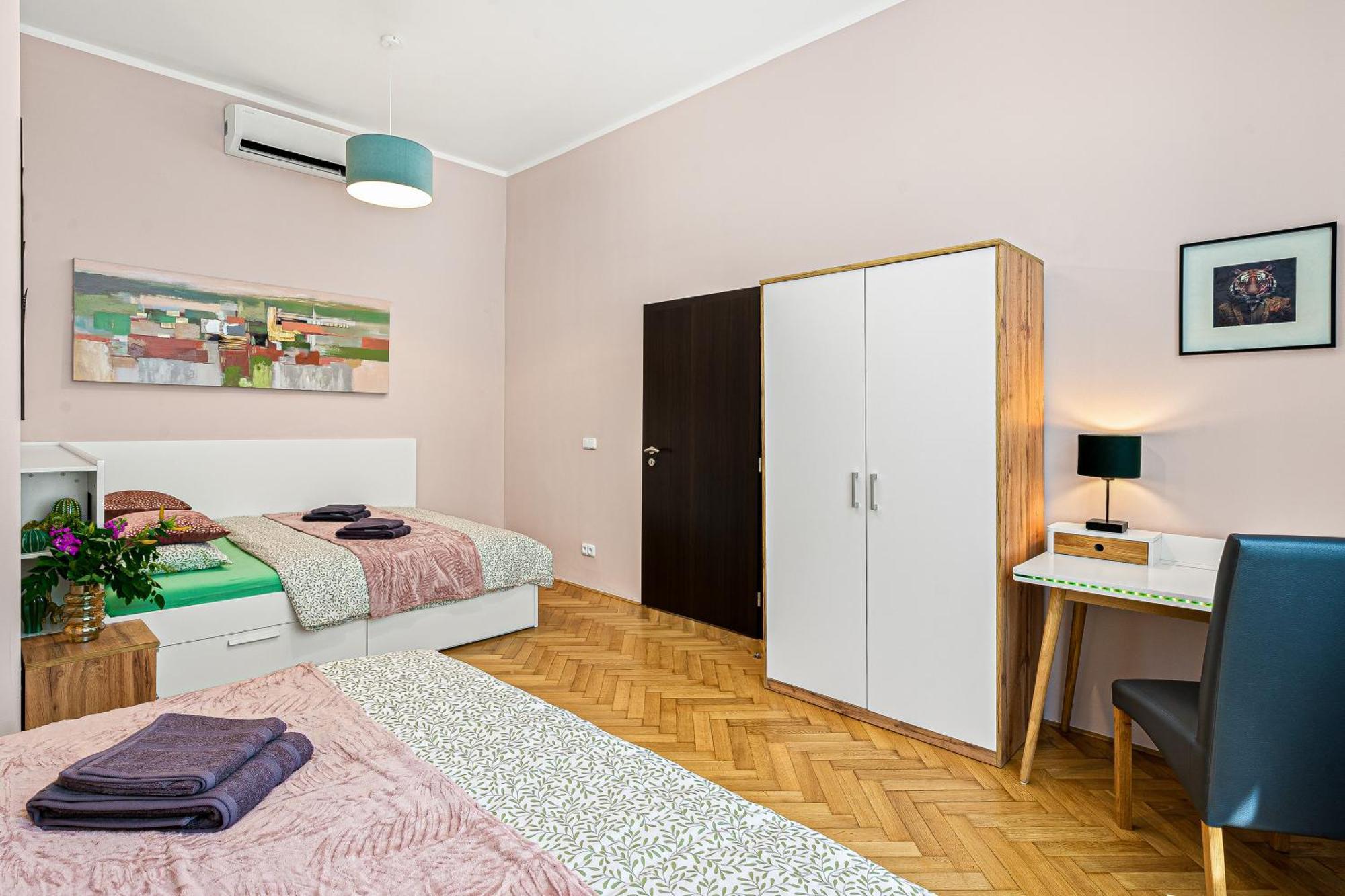 Oasis Apartments At Charles Square Prague Luaran gambar