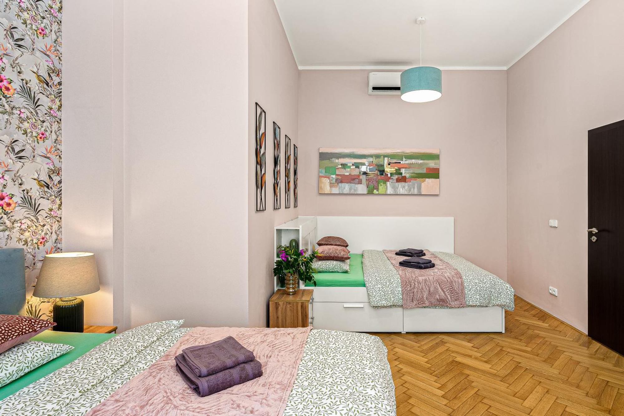 Oasis Apartments At Charles Square Prague Luaran gambar